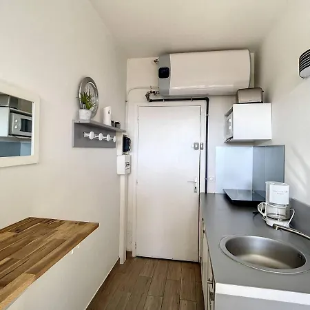 Apartment Studio Ajaccio, 1 Piece, 2 Personnes - Fr-1-724-49 Ajaccio (Corsica)
